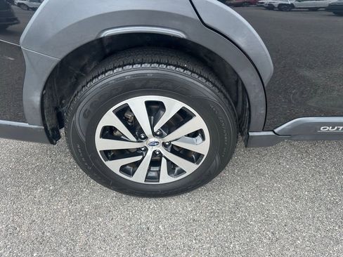 Used 2023 Subaru Outback 2.5i image 5