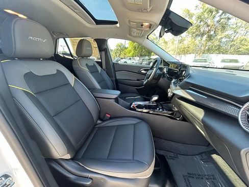 Used 2026 Chevrolet Trax ACTIV w/ Sunroof Package image 23