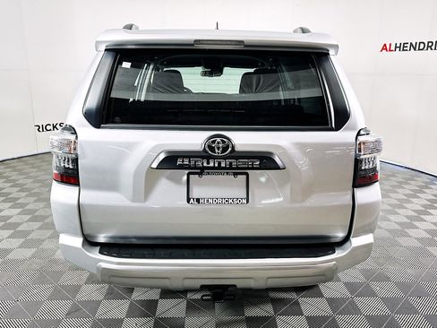 Used 2024 Toyota 4Runner TRD Off-Road image 4