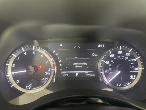 Used 2023 Toyota Highlander LE AWD/4WD image 30