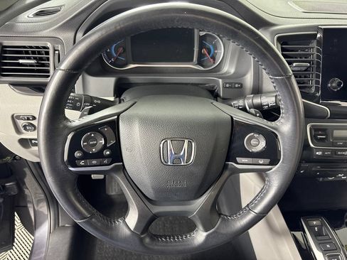 Certified 2022 Honda Pilot Touring image 36