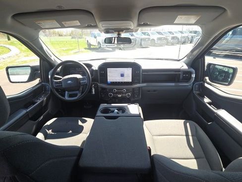 Used 2025 Ford F150 XLT w/ Equipment Group 301A Standard image 16