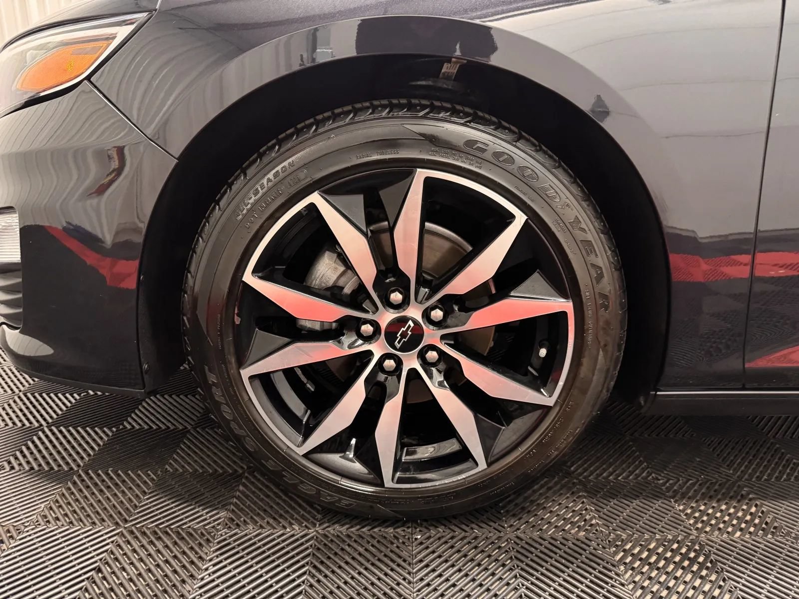 Used 2022 Chevrolet Malibu RS w/ LPO, Floor Liner Package FWD image 10