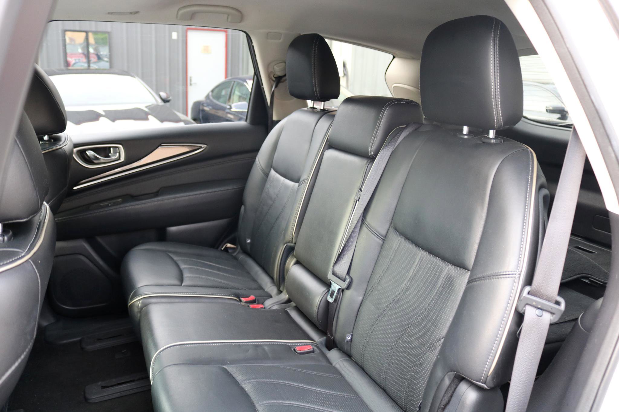 Used 2016 INFINITI QX60 Luxe AWD/4WD image 31