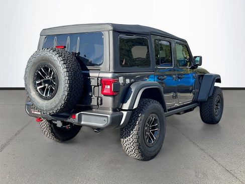 New 2026 Jeep Wrangler Unlimited Rubicon w/ Xtreme 35 Tire Package AWD/4WD image 7
