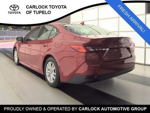 Used 2025 Toyota Camry LE FWD image 5