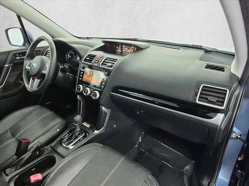Used 2017 Subaru Forester 2.5i Touring AWD/4WD image 26