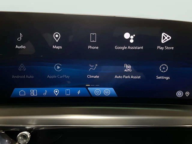 Used 2023 Cadillac Lyriq 2WD image 41