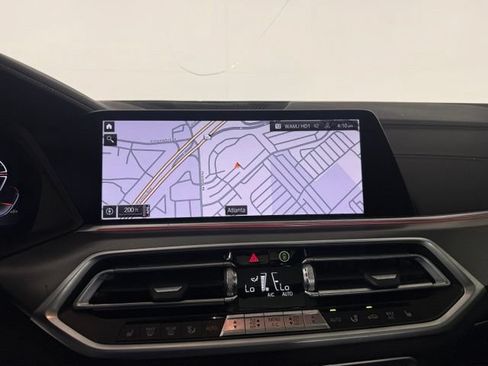 Used 2022 BMW X5 sDrive40i w/ M Sport Package RWD image 21