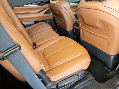 Used 2024 INFINITI QX60 Sensory AWD/4WD image 14