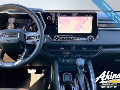 Used 2024 GMC Canyon Elevation w/ Elevation Premium Package image 9