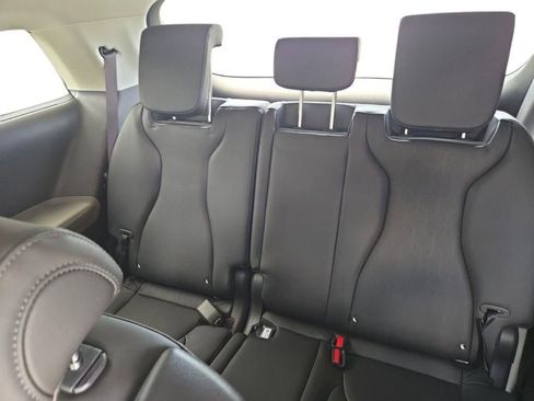 New 2026 Kia Carnival SX image 21