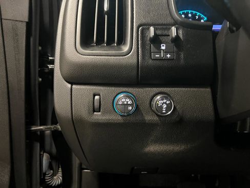 Used 2019 Chevrolet Colorado ZR2 w/ ZR2 Midnight Special Edition AWD/4WD image 15