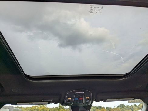 New 2025 Jeep Grand Cherokee L Limited image 19