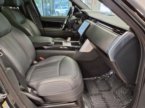Used 2025 Land Rover Range Rover Long Wheelbase Autobiography AWD/4WD image 10