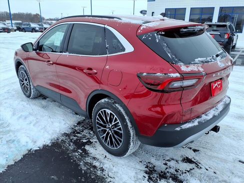 New 2026 Ford Escape SE w/ Class II Trailer Tow Package image 2