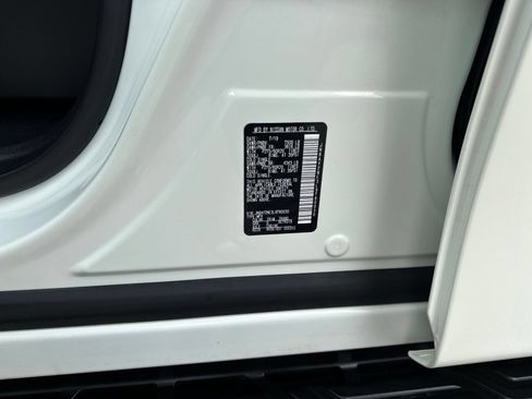 Used 2020 Nissan Armada Platinum w/ Captain's Chairs Package AWD/4WD image 46