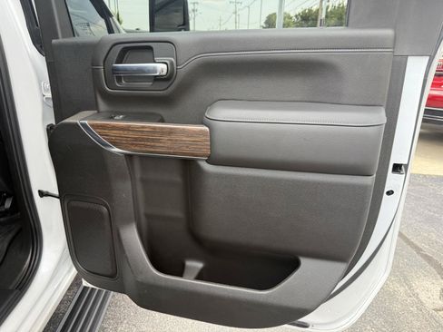 Used 2022 Chevrolet Silverado 2500 High Country w/ Technology Package AWD/4WD image 27