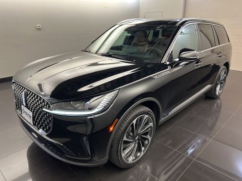 New 2026 Lincoln Aviator Reserve image 3