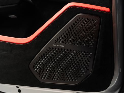 Used 2024 Lamborghini Urus Performante image 31