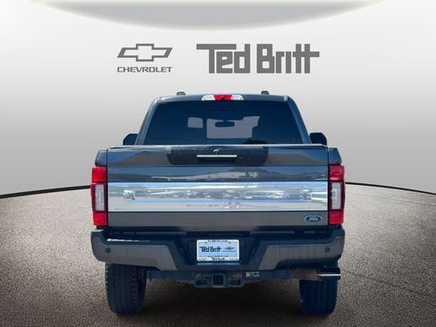 Used 2020 Ford F250 Platinum w/ FX4 Off-Road Package AWD/4WD image 5