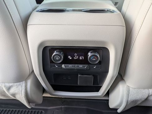 New 2026 Buick Enclave Avenir w/ Super Cruise Package AWD/4WD image 11