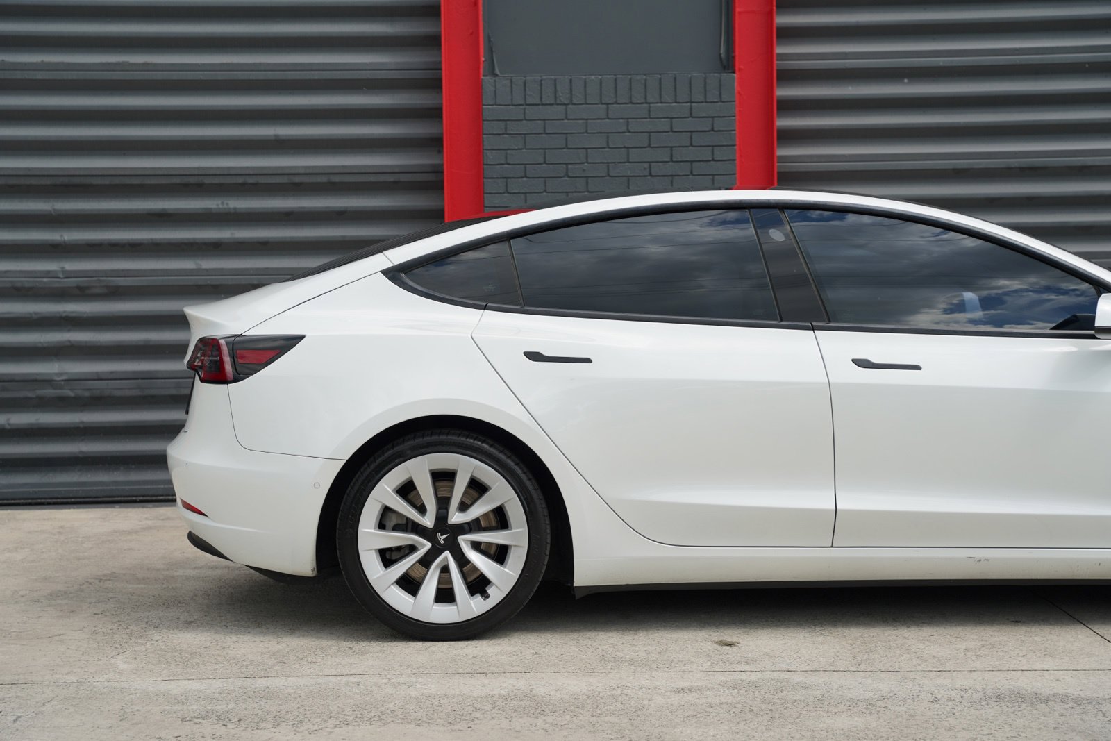 Used 2021 Tesla Model 3 Standard Range Plus RWD image 6