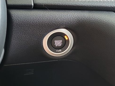 New 2026 Chrysler Pacifica Select image 25