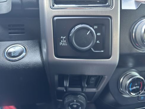 Used 2020 Ford F250 Platinum w/ FX4 Off-Road Package image 33