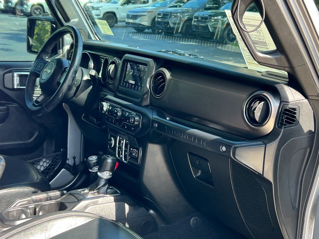 Used 2018 Jeep Wrangler Unlimited Sport S AWD/4WD image 22