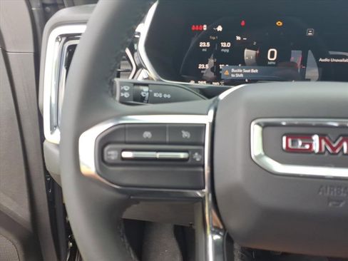 New 2025 GMC Canyon Elevation w/ Convenience Package image 17