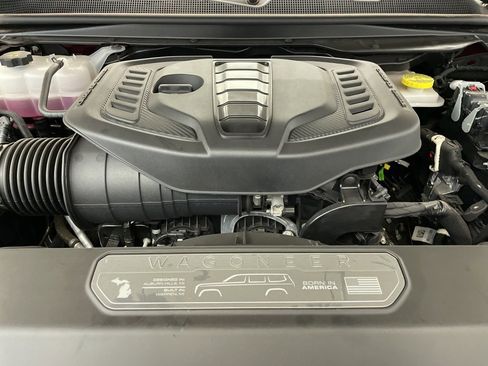 New 2025 Jeep Wagoneer L Series II image 21