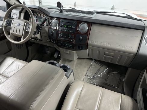 Used 2008 Ford F550 Lariat image 13