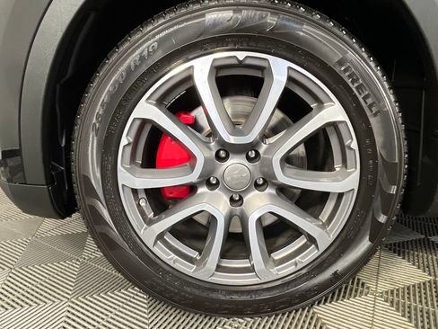 Used 2018 Maserati Levante AWD/4WD image 15