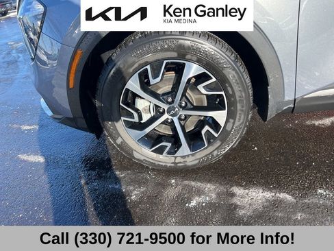 Certified 2023 Kia Sportage EX image 17