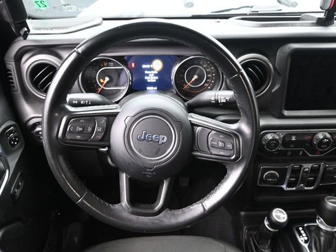 Used 2021 Jeep Gladiator Sport image 20
