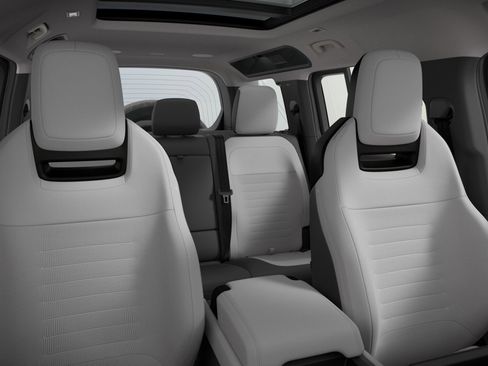 New 2026 Land Rover Defender 110 image 6