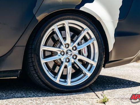 Used 2015 Chevrolet SS RWD image 45