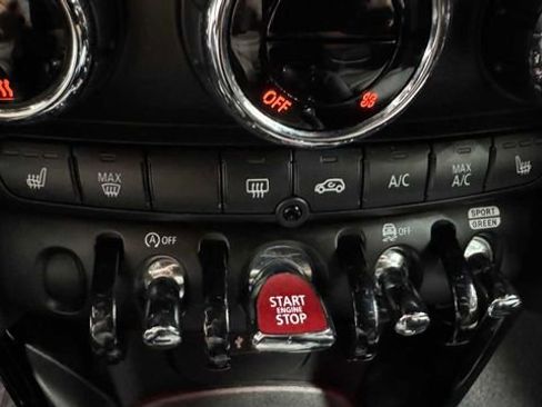 Used 2022 MINI Cooper S image 24