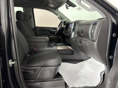 Used 2020 Chevrolet Silverado 1500 LT Trail Boss image 41