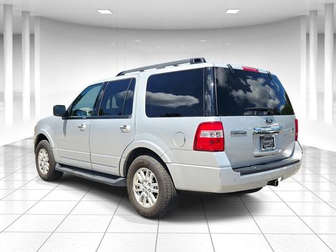 Used 2014 Ford Expedition XLT w/ Leather Seating Package AWD/4WD image 5