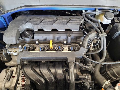 Used 2025 Hyundai Venue SEL image 30