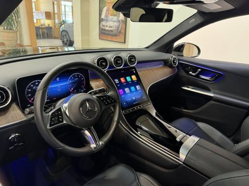 Certified 2025 Mercedes-Benz GLC 300 image 6