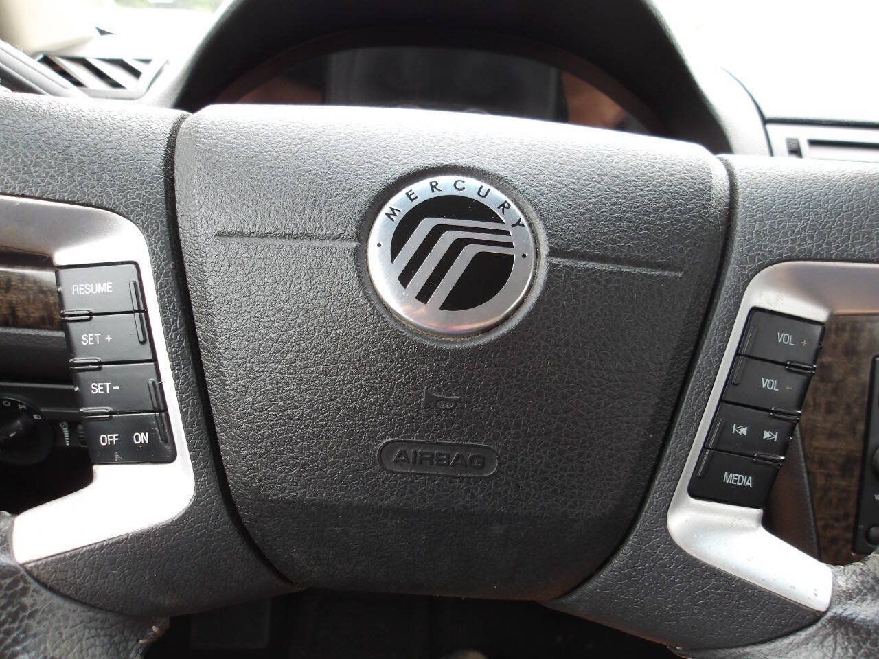 Used 2008 Mercury Milan Premier FWD image 13