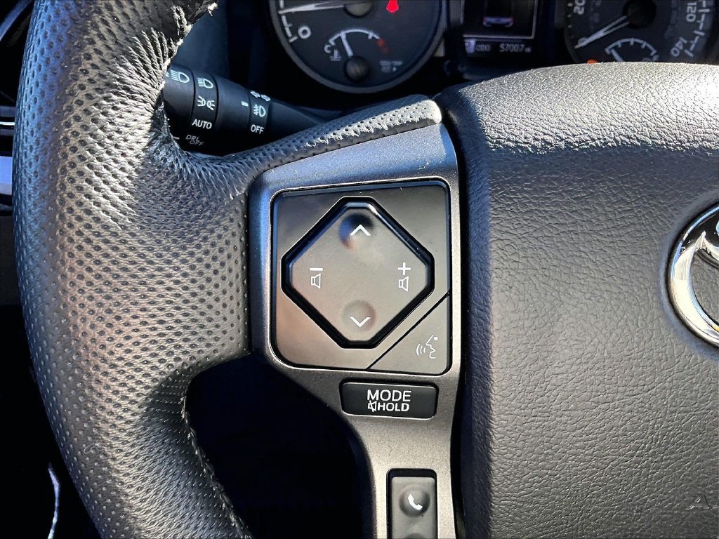 Used 2022 Toyota Tacoma TRD Sport AWD/4WD image 22