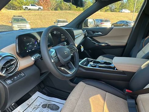 New 2026 Chevrolet Equinox ACTIV w/ Convenience Package III image 11