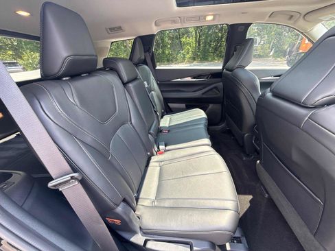 Used 2025 INFINITI QX60 Pure FWD image 24
