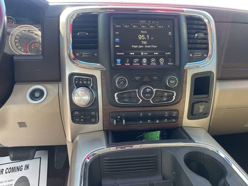 Used 2017 RAM 1500 Laramie w/ Convenience Group AWD/4WD image 47