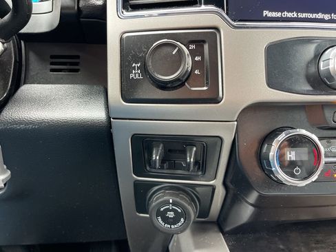 Used 2022 Ford F350 Lariat w/ Black Appearance Package image 14