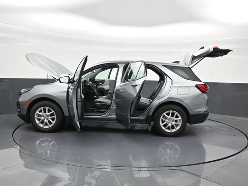 Used 2024 Chevrolet Equinox LS w/ Driver Confidence II Package FWD image 33